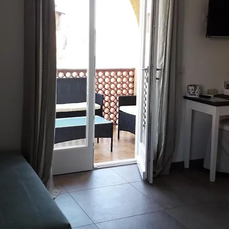 Frühstückspension Maison Kaina