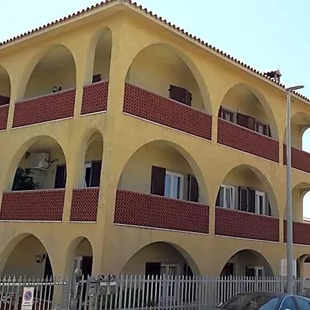 Maison Kaina Bed & Breakfast