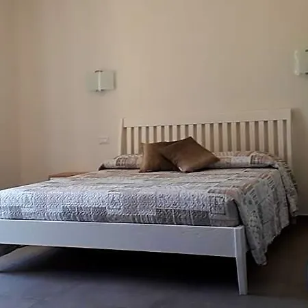 Maison Kaina Bed & Breakfast 3*