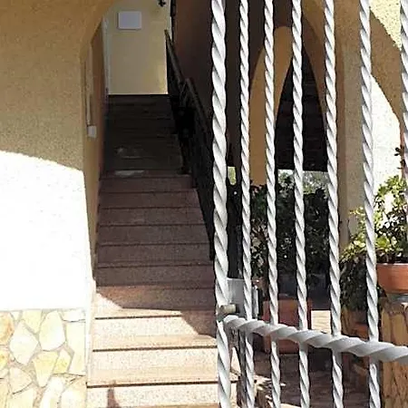 فندق مبيت وإفطار Maison Kaina أولبيا