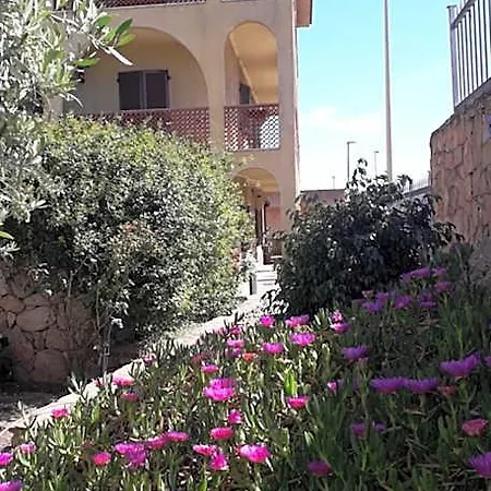 Maison Kaina فندق مبيت وإفطار